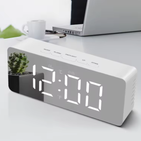 Настолен часовник с огледало - 4 в 1